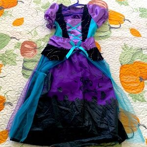 Witch costume